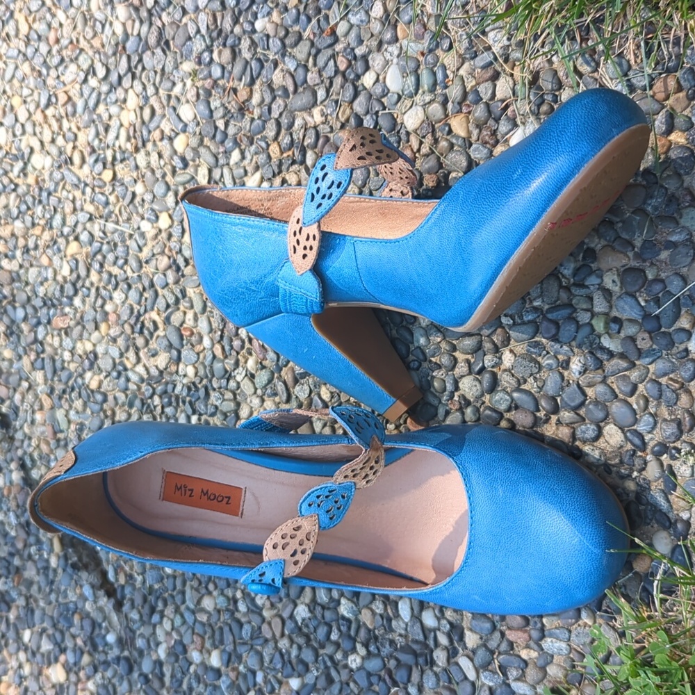 Miss Mooz leather sz9